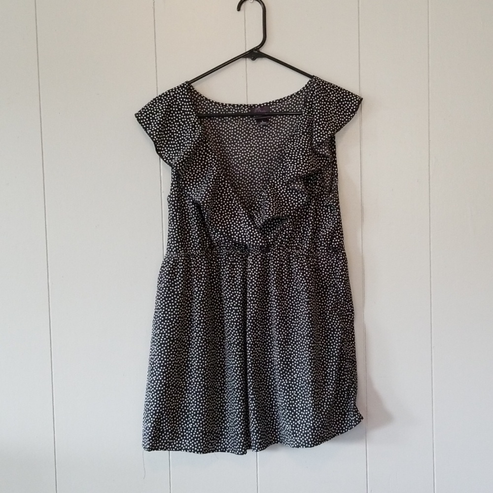 Maternity sleeveless blouse